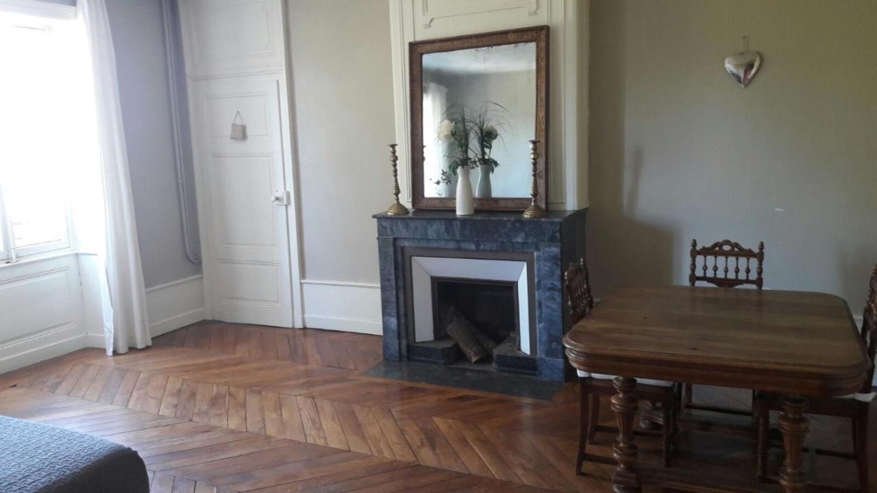Chambres Et Table L' Echappee Bouvesse-Quirieu ภายนอก รูปภาพ